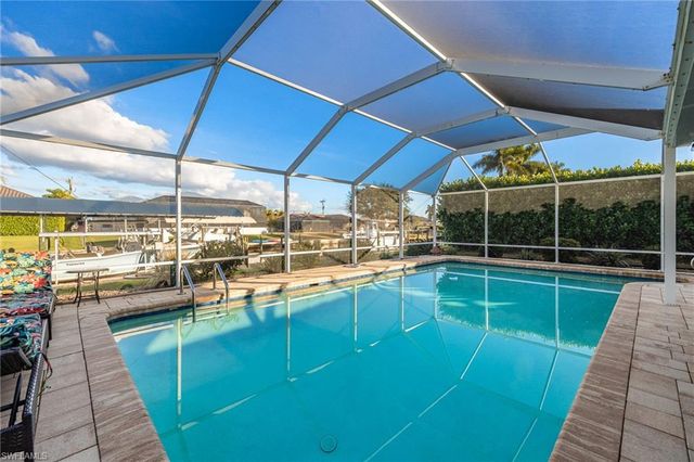 5231 SW 2nd PL, Cape Coral, FL 33914