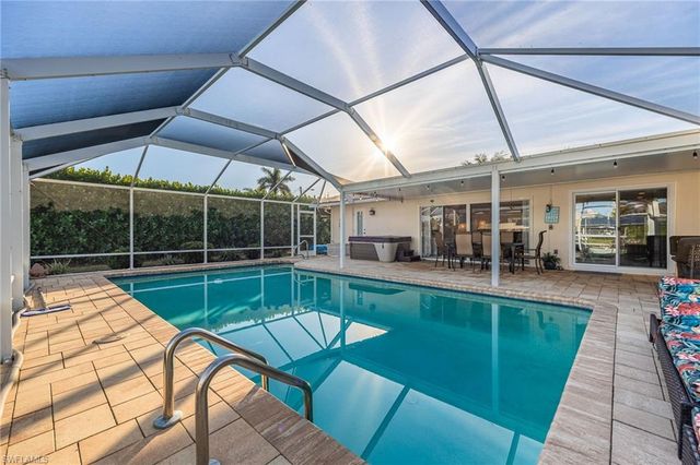 5231 SW 2nd PL, Cape Coral, FL 33914