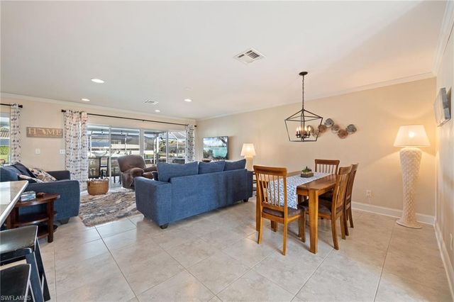 5231 SW 2nd PL, Cape Coral, FL 33914