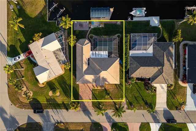 5231 SW 2nd PL, Cape Coral, FL 33914