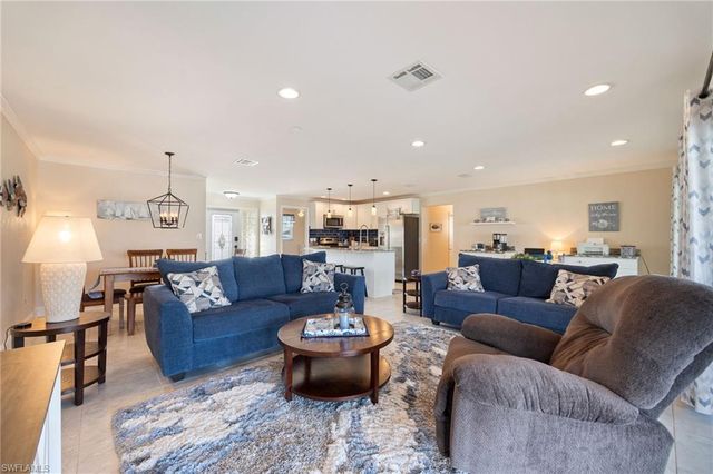 5231 SW 2nd PL, Cape Coral, FL 33914