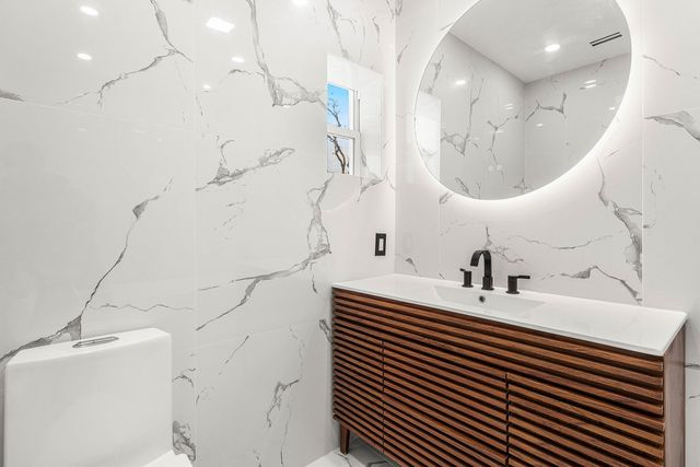 202 SE 4th Street, Delray Beach, FL 33483