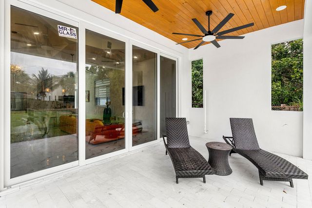 202 SE 4th Street, Delray Beach, FL 33483