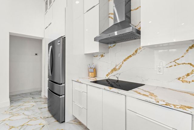 202 SE 4th Street, Delray Beach, FL 33483