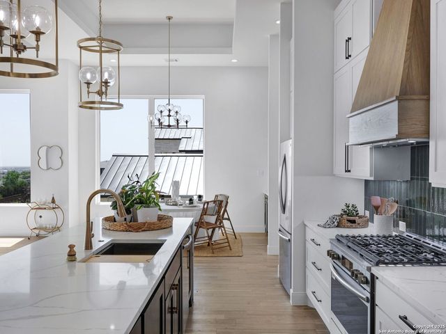 8214 Sierra Hermosa, San Antonio, TX 78255