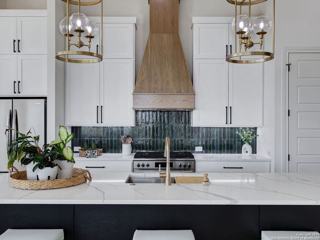 8214 Sierra Hermosa, San Antonio, TX 78255