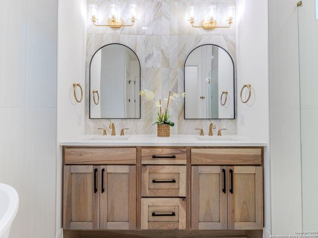 8214 Sierra Hermosa, San Antonio, TX 78255