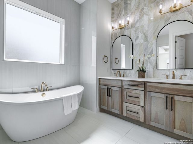 8214 Sierra Hermosa, San Antonio, TX 78255