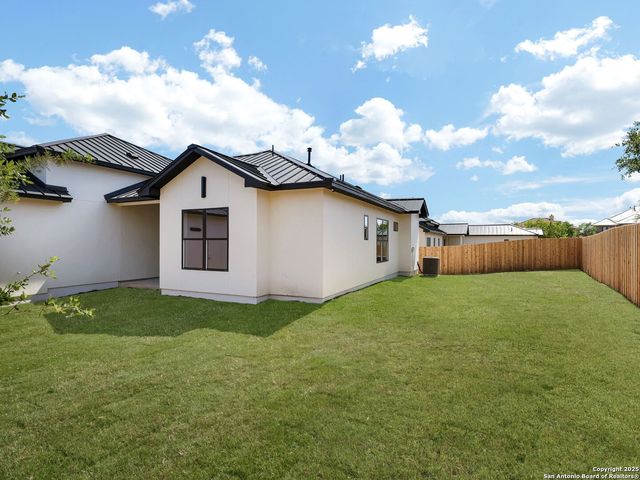 8214 Sierra Hermosa, San Antonio, TX 78255