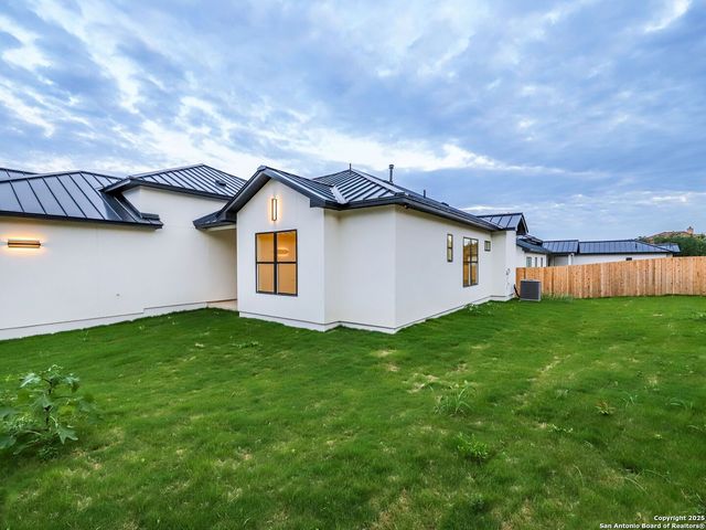 8214 Sierra Hermosa, San Antonio, TX 78255