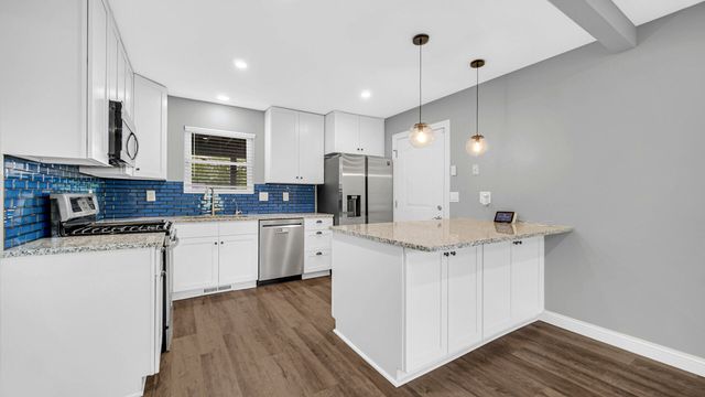 236 Kimrich Circle N, Valparaiso, IN 46385