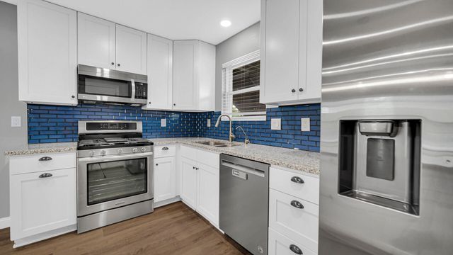 236 Kimrich Circle N, Valparaiso, IN 46385
