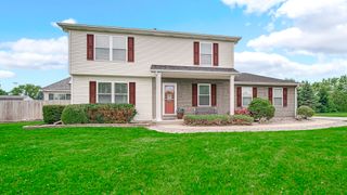 236 Kimrich Circle N, Valparaiso, IN 46385