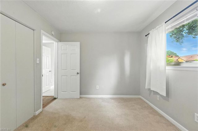 610 Charlton DR, Hampton, VA 23666