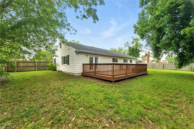 610 Charlton DR, Hampton, VA 23666