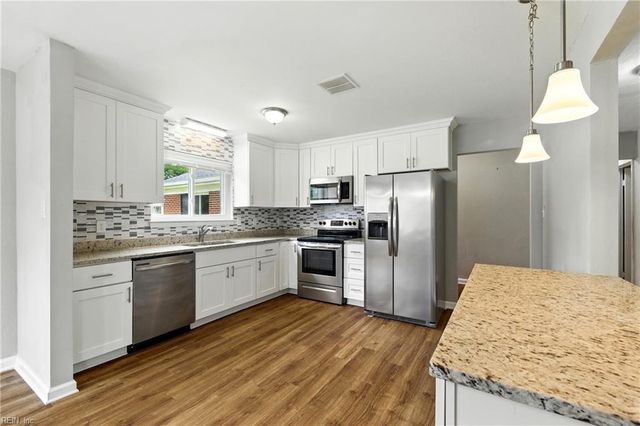 610 Charlton DR, Hampton, VA 23666