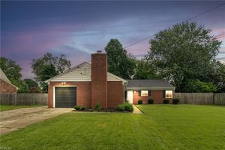 610 Charlton DR, Hampton, VA 23666