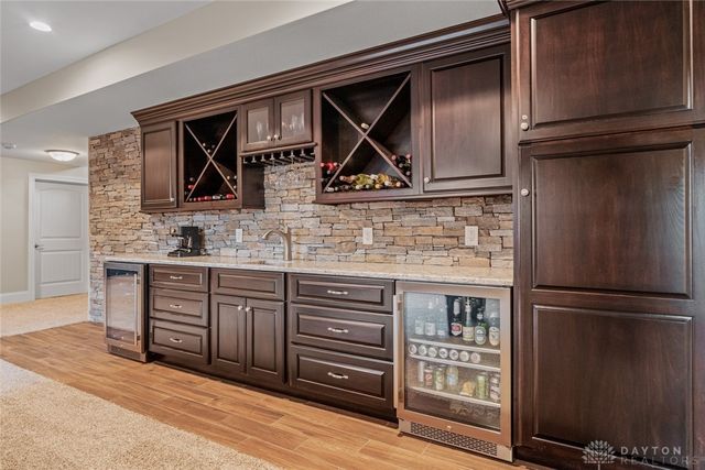 2037 Stablehand Drive, Dayton, OH 45458