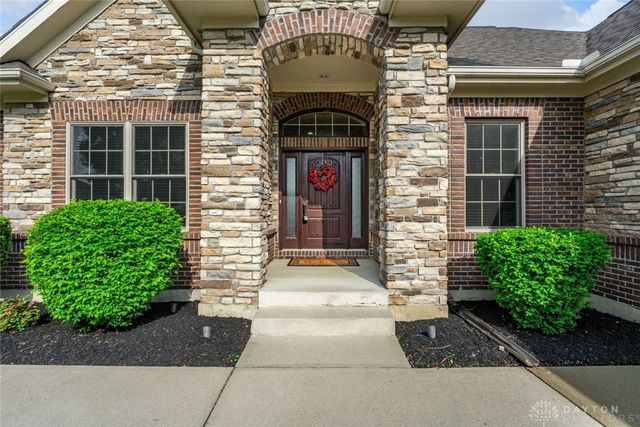 2037 Stablehand Drive, Dayton, OH 45458