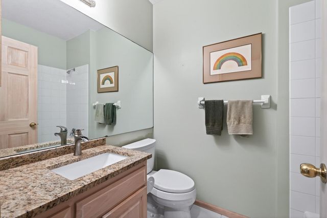 16215 37th Avenue N, Plymouth, MN 55446