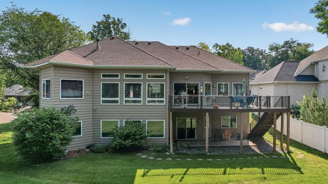 16215 37th Avenue N, Plymouth, MN 55446