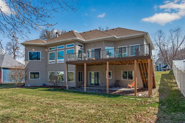 16215 37th Avenue N, Plymouth, MN 55446