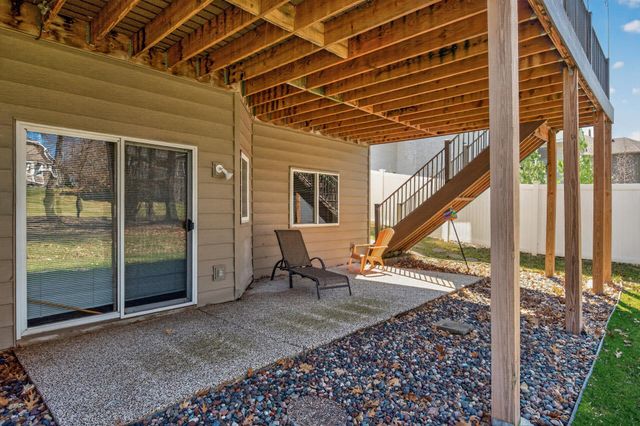 16215 37th Avenue N, Plymouth, MN 55446