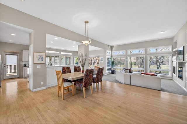 16215 37th Avenue N, Plymouth, MN 55446