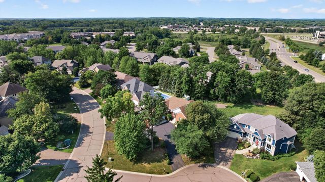 16215 37th Avenue N, Plymouth, MN 55446