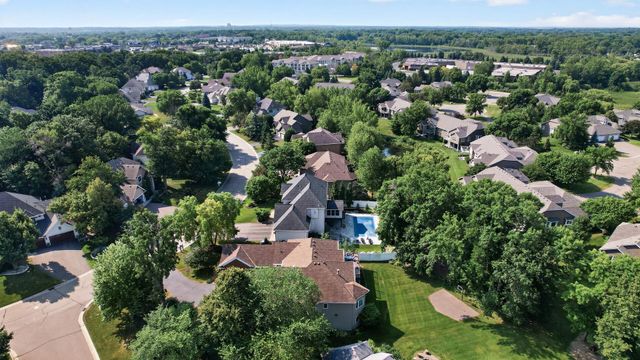 16215 37th Avenue N, Plymouth, MN 55446