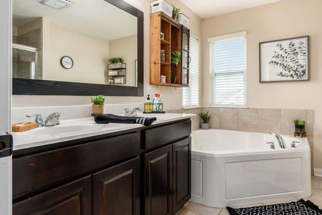 199 Balsam Drive, Pickerington, OH 43147