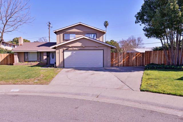 2345 Rogue River Dr, Sacramento, CA 95826