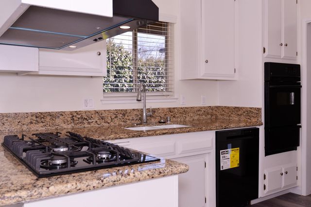 2345 Rogue River Dr, Sacramento, CA 95826