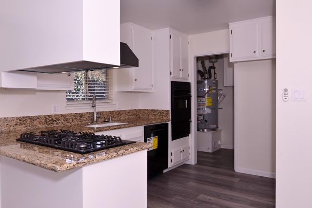 2345 Rogue River Dr, Sacramento, CA 95826