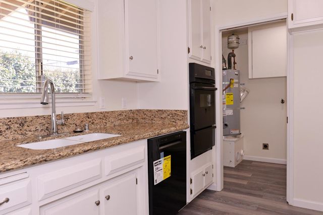 2345 Rogue River Dr, Sacramento, CA 95826