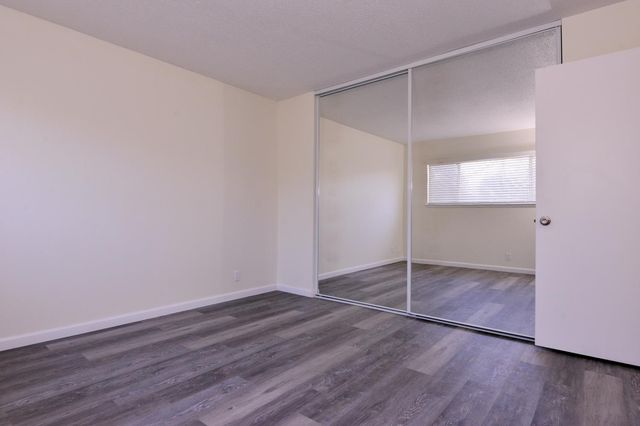 2345 Rogue River Dr, Sacramento, CA 95826