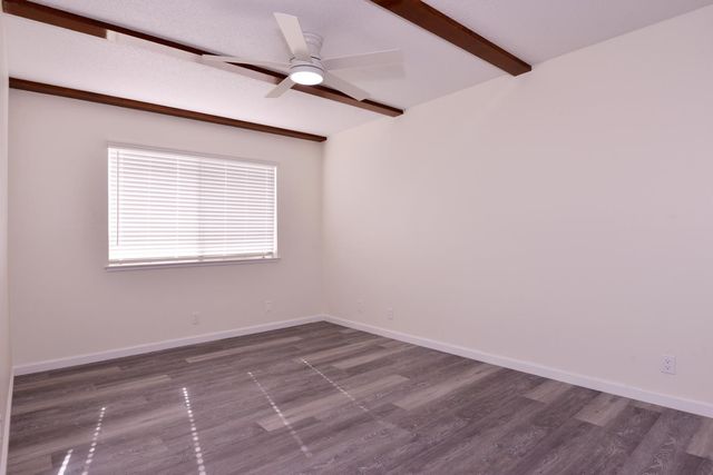 2345 Rogue River Dr, Sacramento, CA 95826