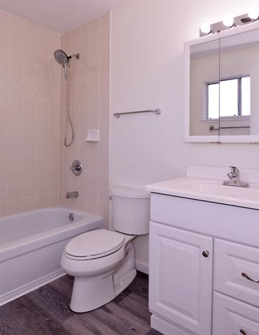 2345 Rogue River Dr, Sacramento, CA 95826