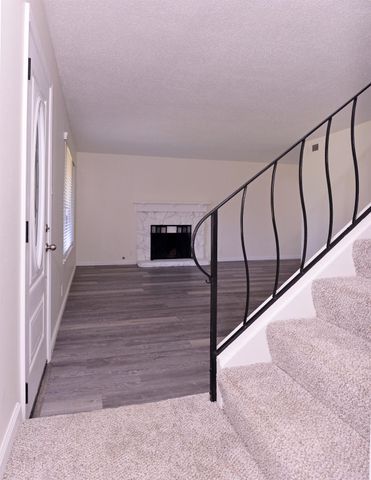 2345 Rogue River Dr, Sacramento, CA 95826