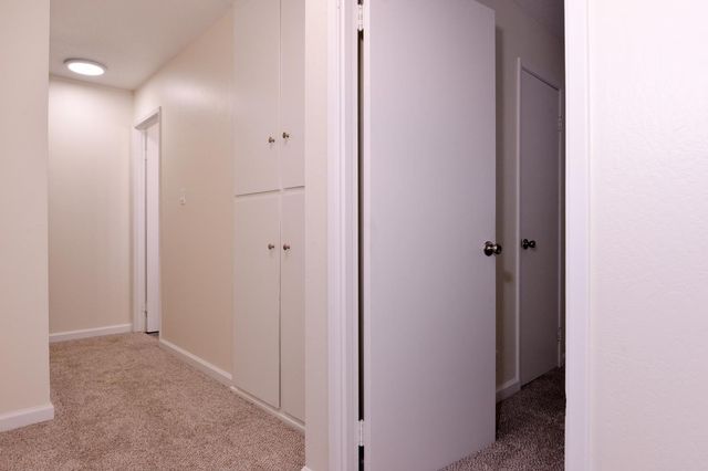 2345 Rogue River Dr, Sacramento, CA 95826