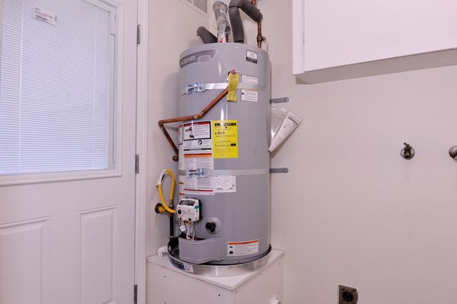 2345 Rogue River Dr, Sacramento, CA 95826