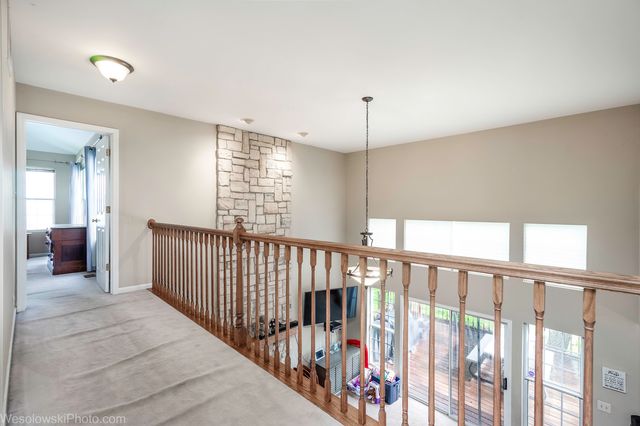 106 Wildflower Way, Streamwood, IL 60107