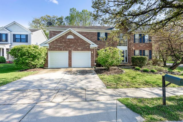 106 Wildflower Way, Streamwood, IL 60107
