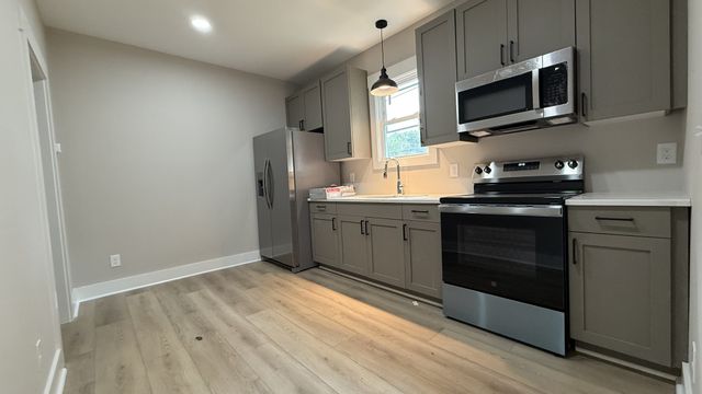 1225 N Spring St Apt B, Murfreesboro, TN 37130