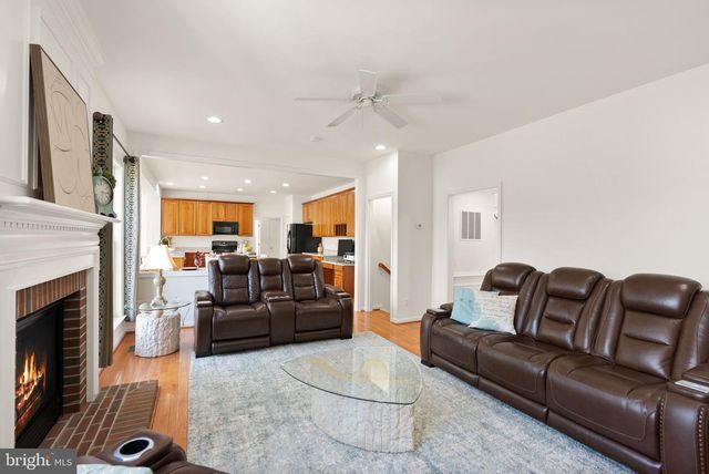8166 DOUGLAS FIR DR, Lorton, VA 22079