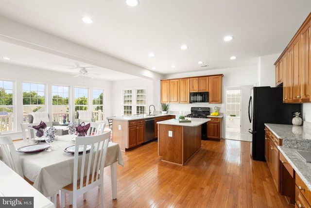 8166 DOUGLAS FIR DR, Lorton, VA 22079
