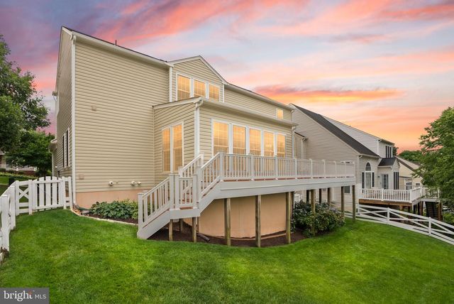 8166 DOUGLAS FIR DR, Lorton, VA 22079