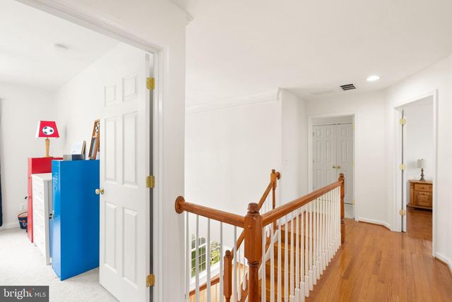 8166 DOUGLAS FIR DR, Lorton, VA 22079