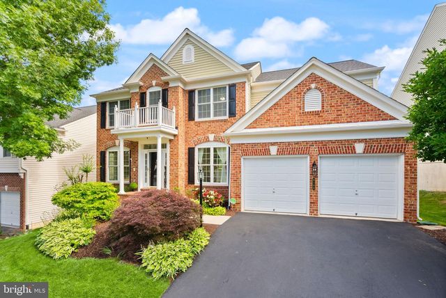 8166 DOUGLAS FIR DR, Lorton, VA 22079