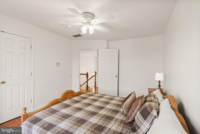 8166 DOUGLAS FIR DR, Lorton, VA 22079